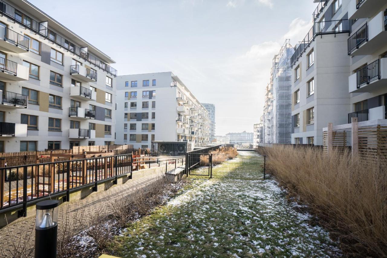 Bizapartments - Modern Flats With Parking ワルシャワ エクステリア 写真