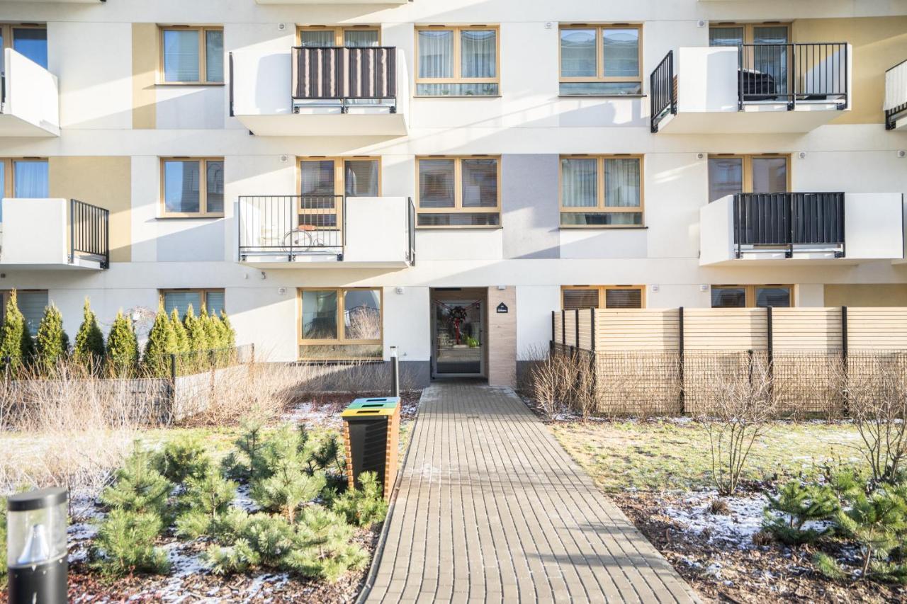 Bizapartments - Modern Flats With Parking ワルシャワ エクステリア 写真