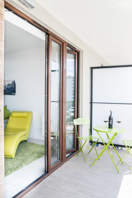 Bizapartments - Modern Flats With Parking ワルシャワ 部屋 写真